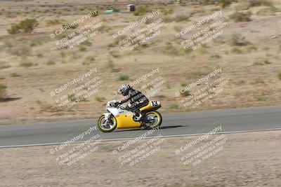 media/Apr-20-2025-AHRMA (Sun) [[393a79c373]]/Race/Group 11 early race/Turn 4b/